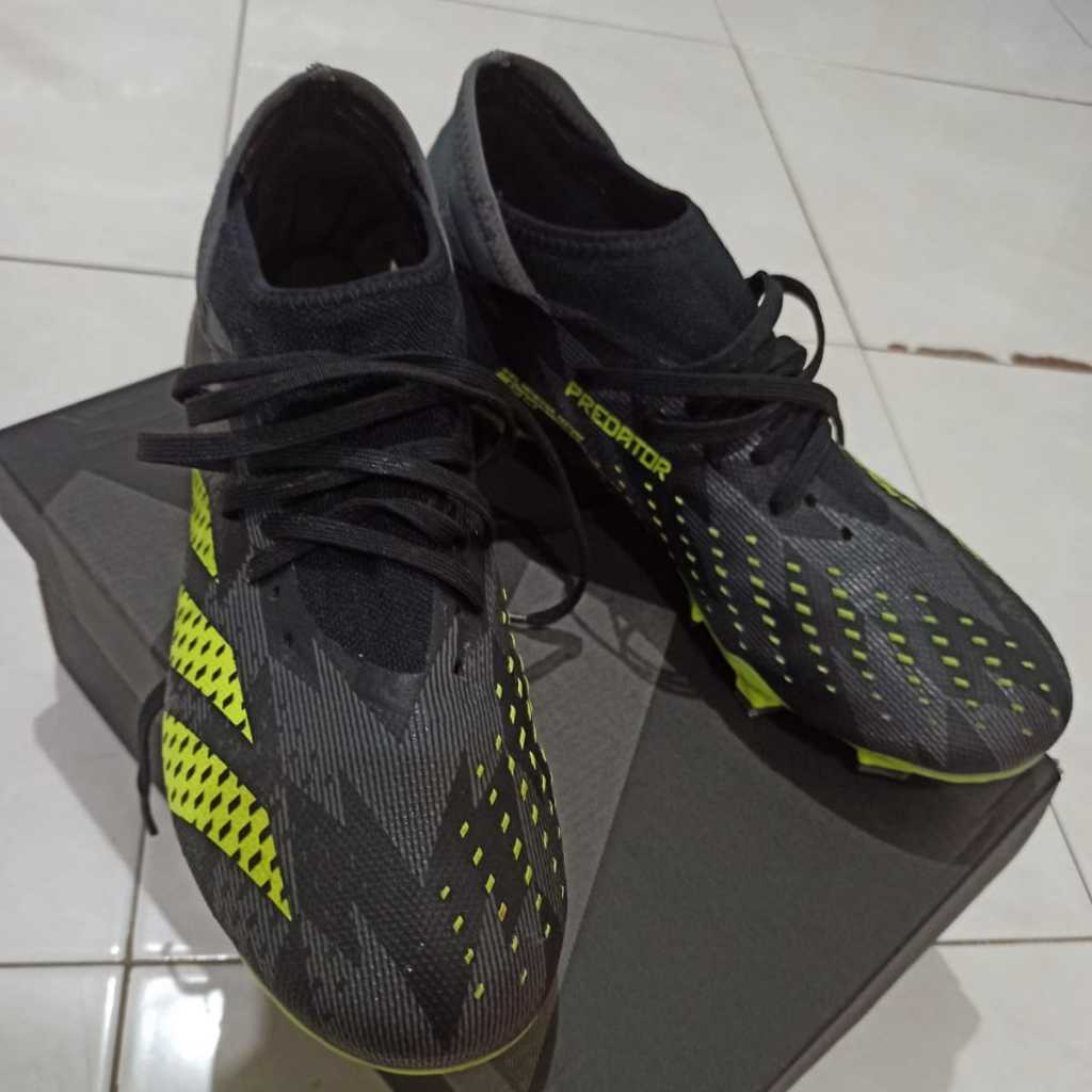 ADIDAS Predator Soccer Shoes
