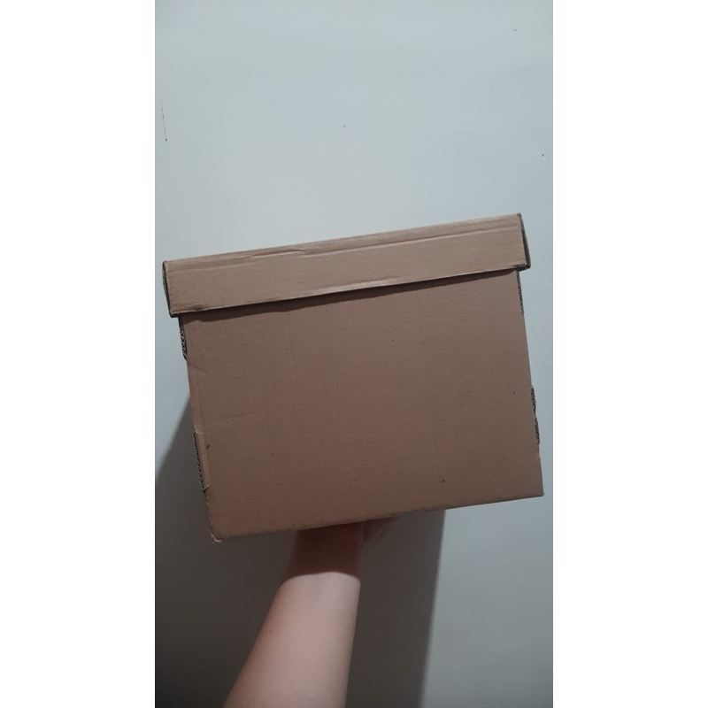 

BOX GIFT UKURAN 24x24x20