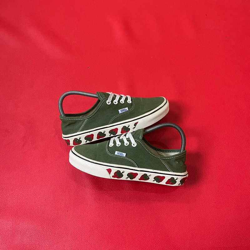 second vans authentic