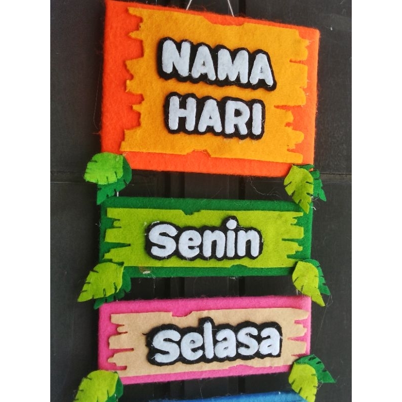 Pajangan Hiasan Dinding Prakarya Nama Hari