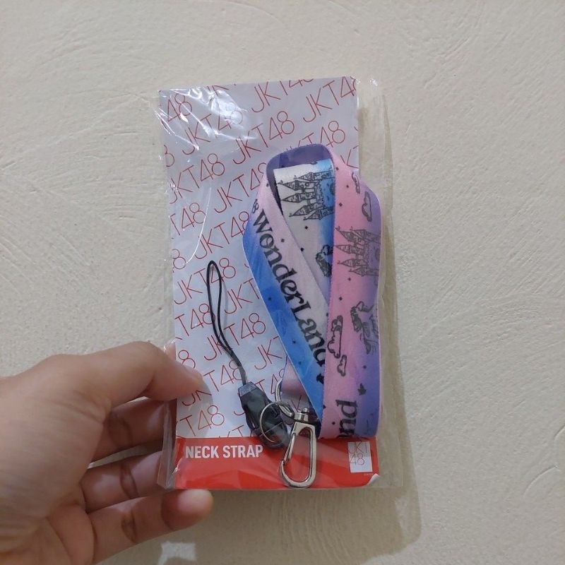 

LANYARD WONDERLAND OFC JKT48