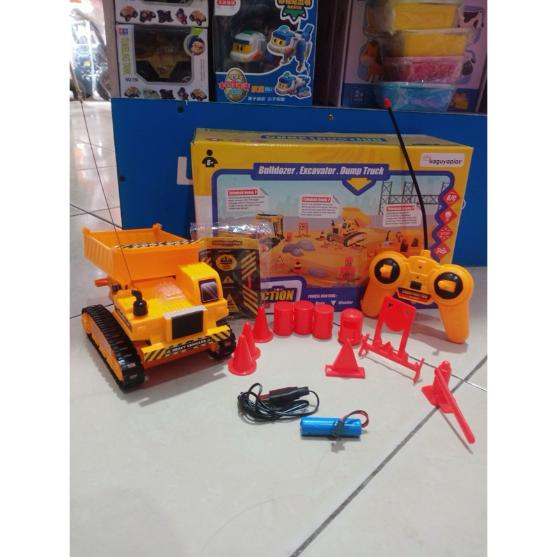 mainan mobil dum truk remote