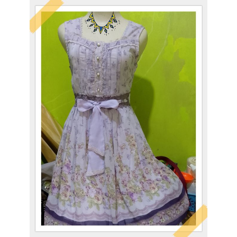 dress axes. famme
