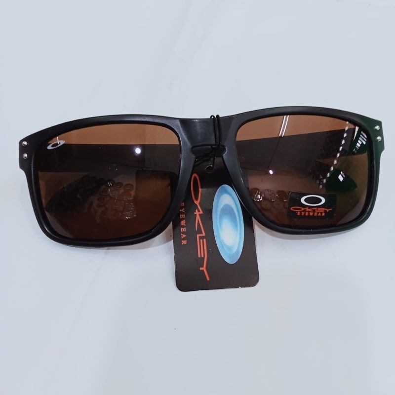 Kacamata Gaya Pria dewasa Keren