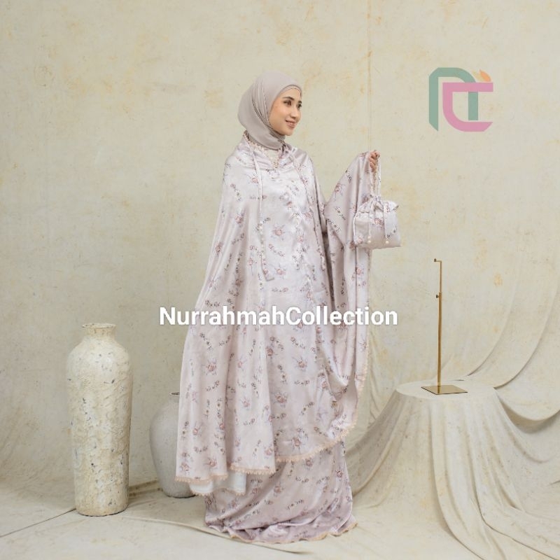 Mukena Dewasa Silk Premium Corak Bermotif Bunga