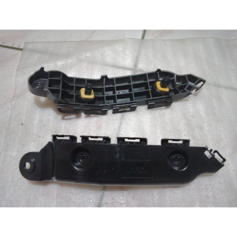 Breket Bumper depan Agya Ayla Original