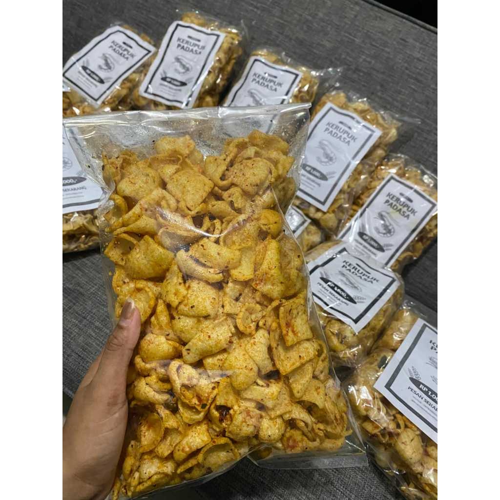 

Kerupuk udang PADASA(pedasgurihnyaberasa) varian Kiloan siap makan.