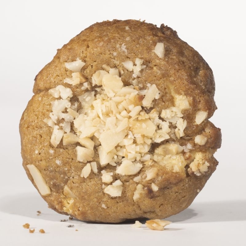 

Chipmunk Pili Nut Cookies