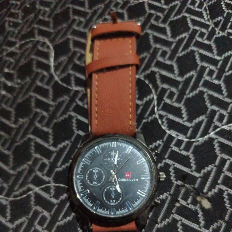 Jam tangan Quiksilver (rusak)