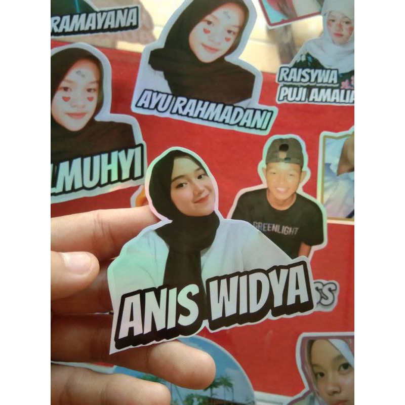 

Stiker Nama Hologram Costem Desaint dengan Laminasi Stationery Sticker Paper