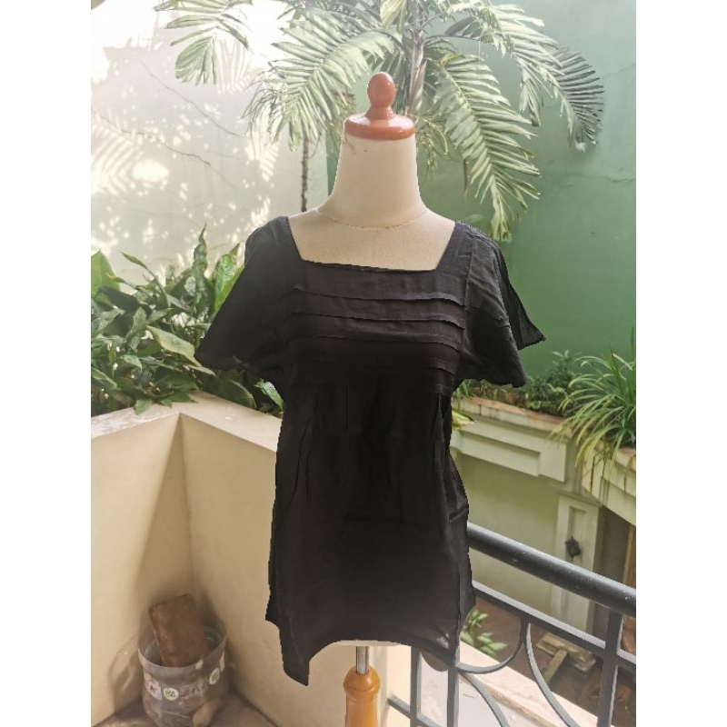 Preloved Bossini Ladies size M Blouse Black