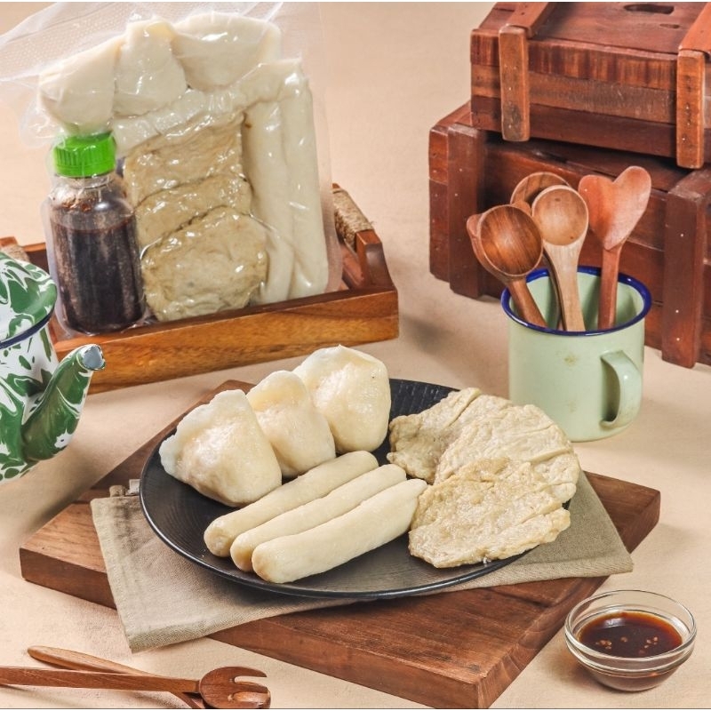 

Pempek Mix Kakap Area Medan