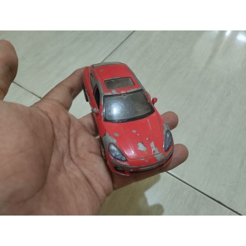 Diecast Porsche Panamera. Kondisi Junk