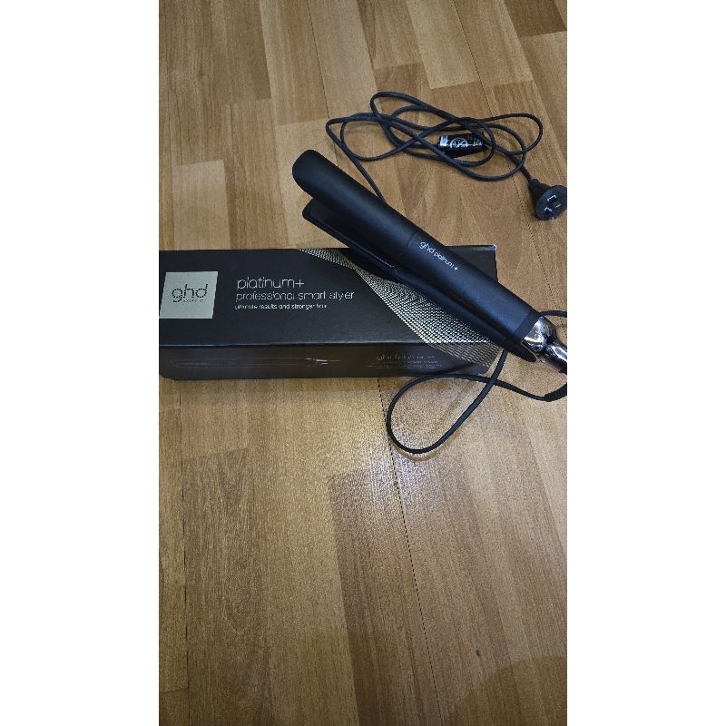 GHD Platinum+ hairstraightener/ catokan