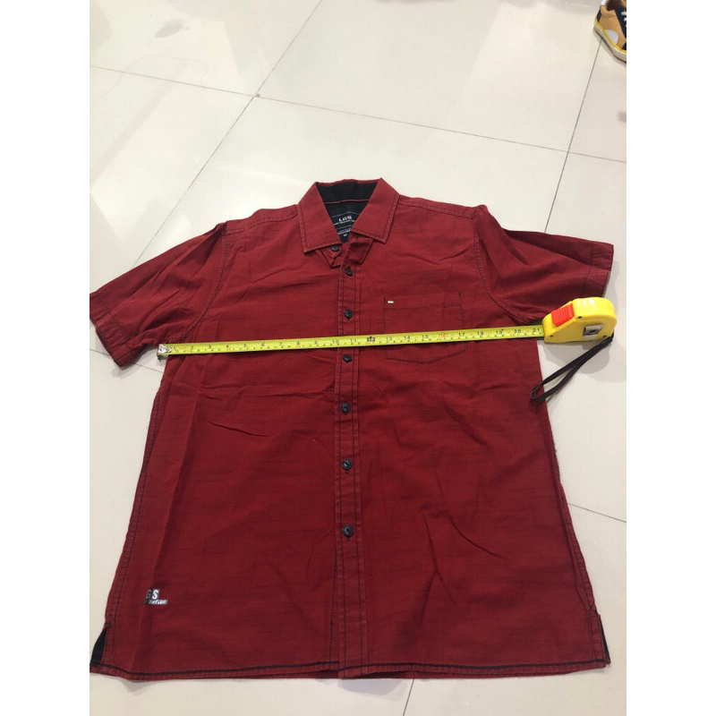 Kemeja LGS merah pria size M regular fit
