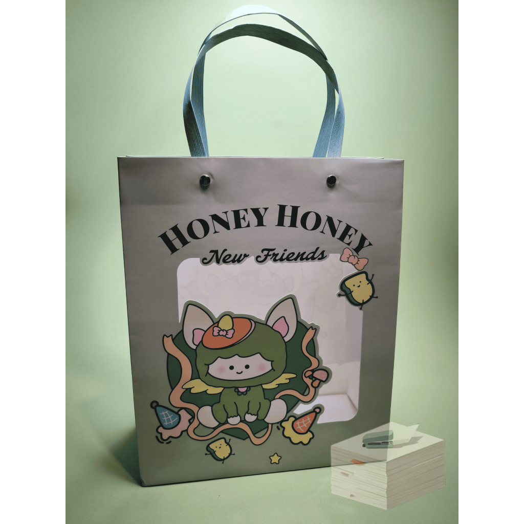 

Paperbag Jendela Mika Sweet Honey Tas Kertas Tas Souvenir Tas Hadiah 28 x 23 x 10 cm