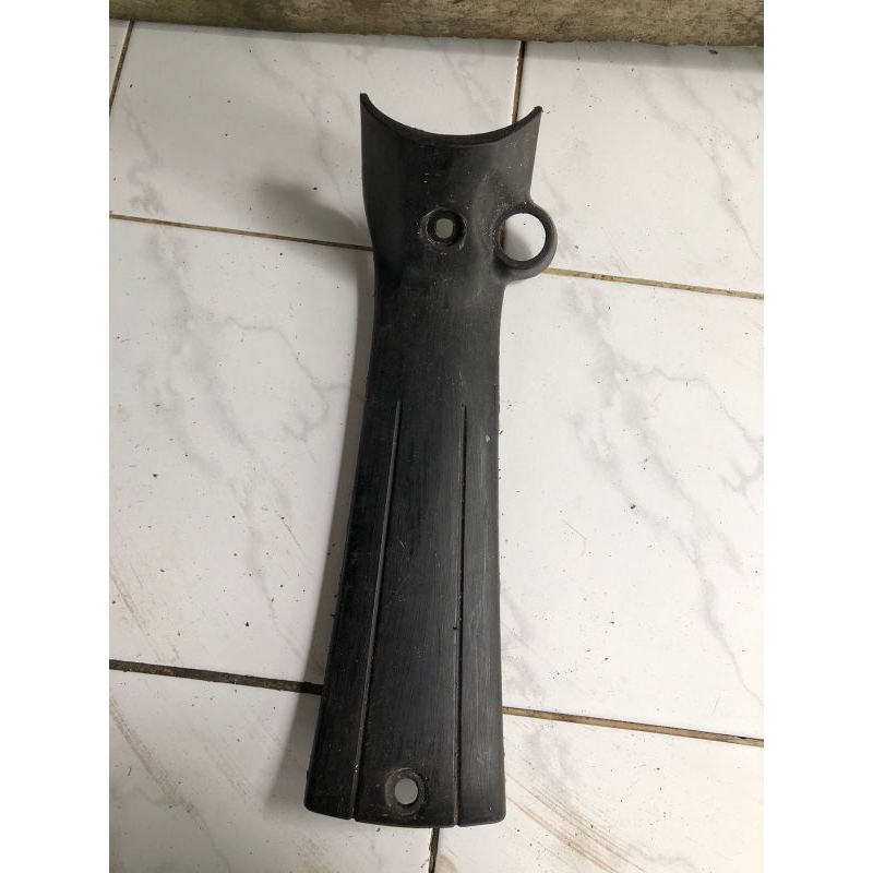 Cover rangka body kasar penutup kunci rangka depan yamaha fizr f1zr fiz r f1zr original