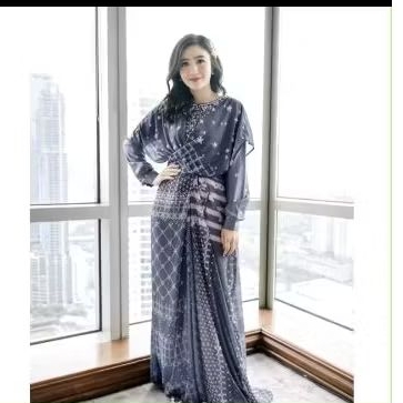 KAYANGAN DRESS VANILLAHIJAB VANILLA HIJAB BUKAN WEARING KLAMBY PRELOVED / PL Ria Miranda wk