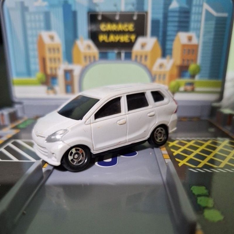 tomica cool drive type s avanza xenia putih bonus akrilik pajangan