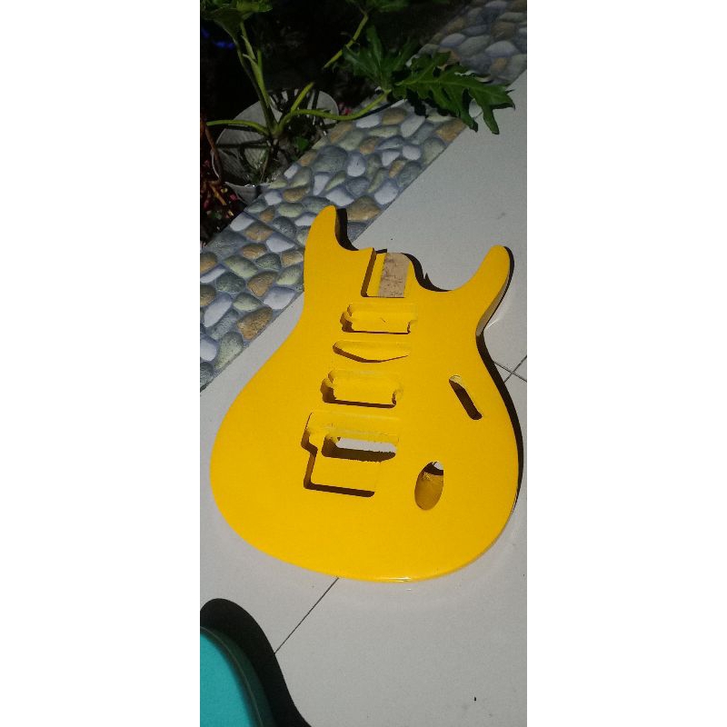 BODY GITAR ELEKTRIK IBANEZ S SERIES