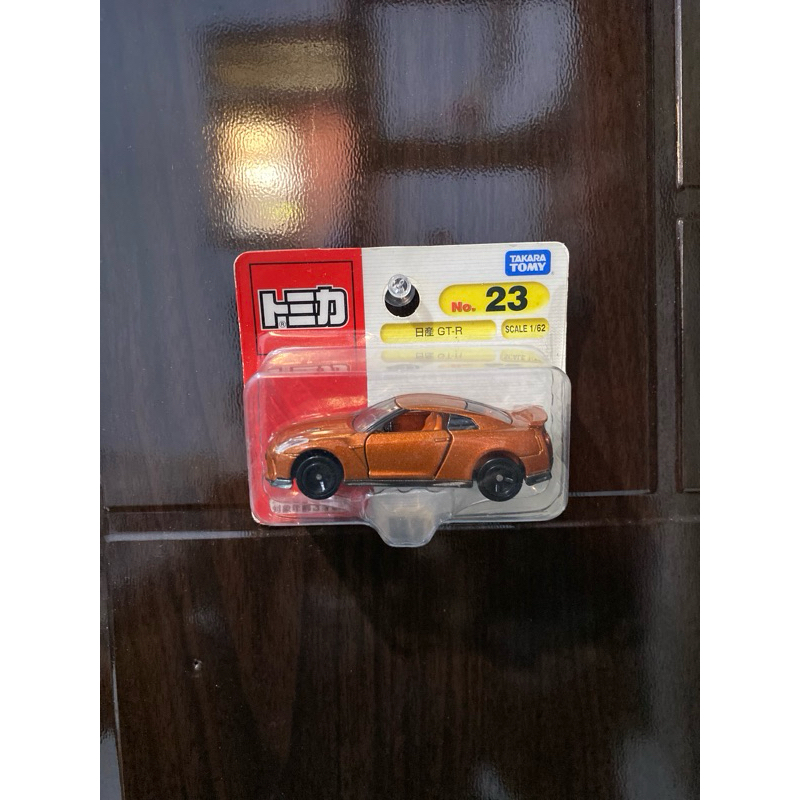 Tomica no 23 Nissan GTR