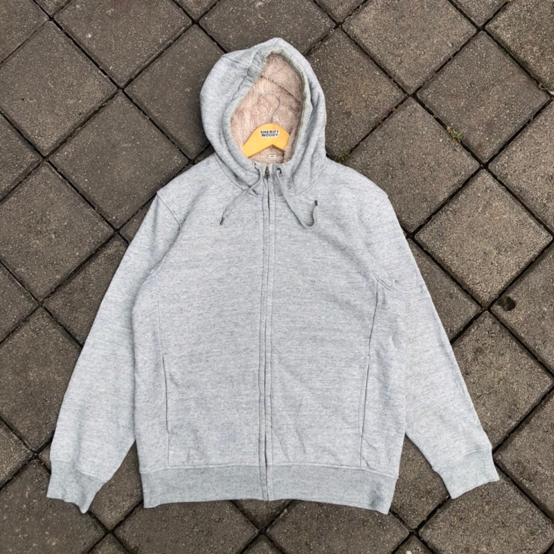 zh Uniqlo sherpa second bekas not stussy