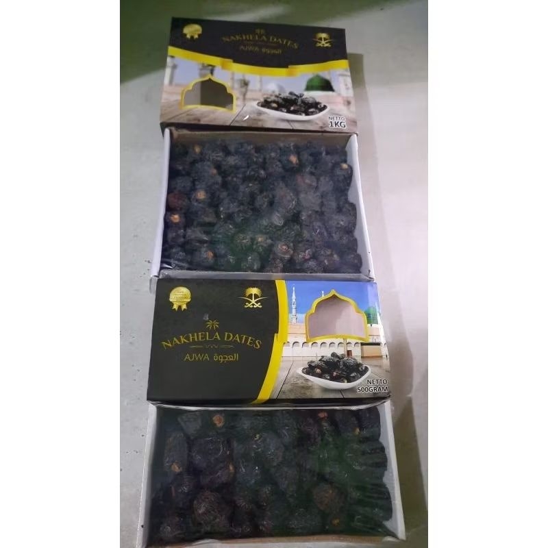 

Kurma Ajwa Medium