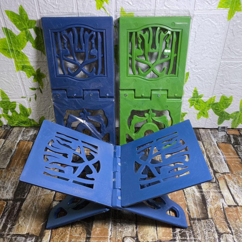 Rekal/Rehal/Meja lipat Plastik Tempat dudukan Al Quran berbahan plastik Ukuran ( 15*30 ) cm