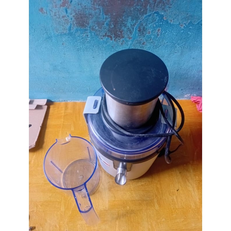 JUICER BUAH