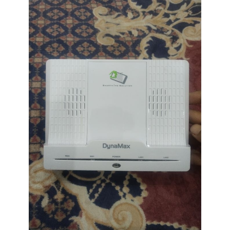 DYNAMAX AGW301001 SMART TV SMART HOME ANDROID ROOTER