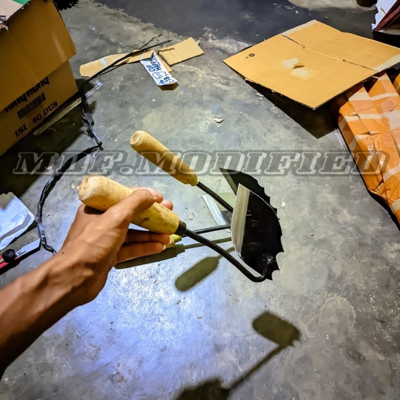 Gathul Wangkil Miring / Cangkul Miring / Cangkul Wangkil