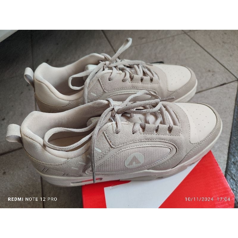 sepatu casual pria putih airwalk original 42