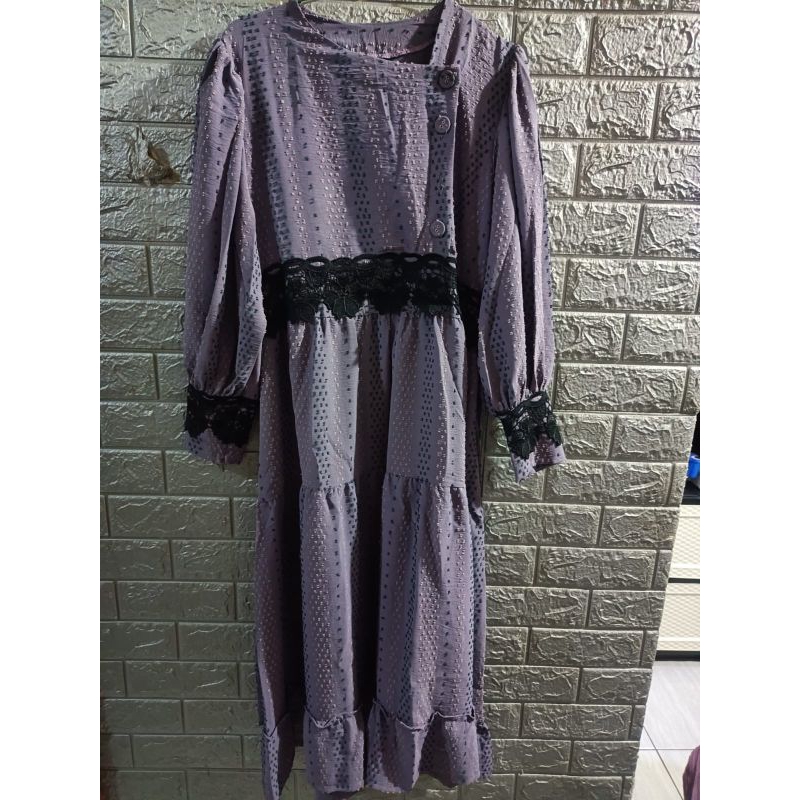 Midii Dress Cringkel Twotone Meijiwang