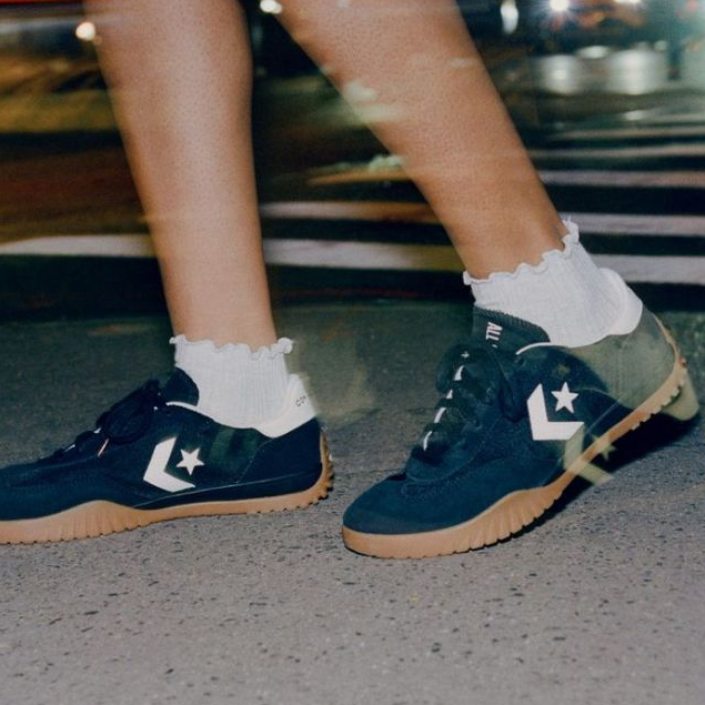 SEPATU CONVERSE RUN STAR TRAINERS ORIGINAL FREE PAPER BAG DAN FREE KAOS KAKI SEPATU UNISEX