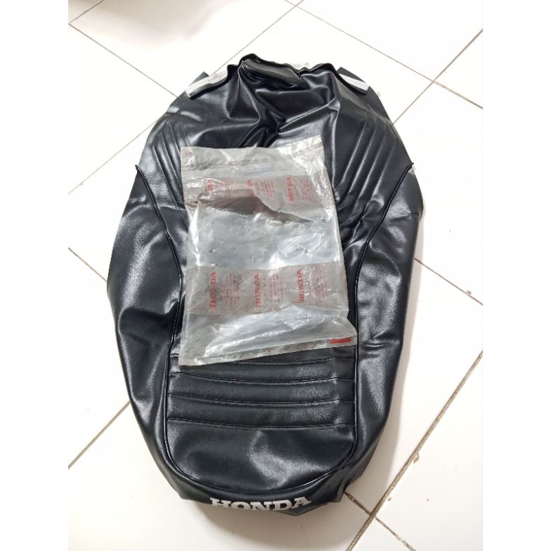 Kulit Jok Krakap Jok Honda Grand Bulus Original AHM