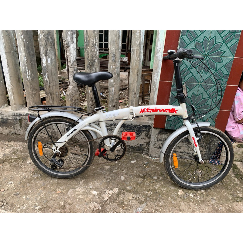 Sepeda lipat Ace Airwalk 20 inci Second