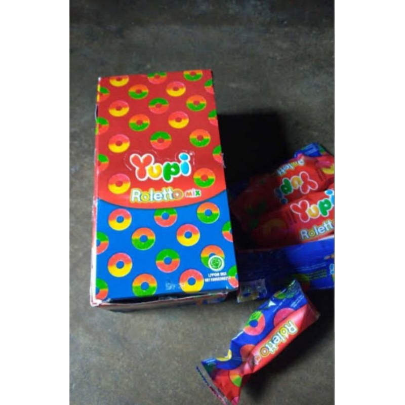 

YUPI ROLETTO MIX 1 BOX ISI 12 PCS