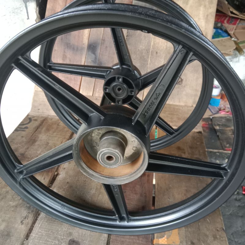 VELG PELEK DEPAN BELAKANG Suzuki SMASH OLD SMASH NEW SHOGUN RR FL ASLI COPOTAN MERK ZIGEN V-ROSSI