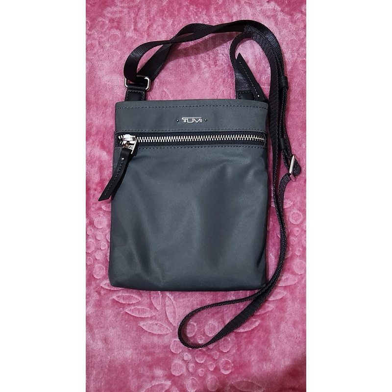 Preloved Sling Bag Tumi