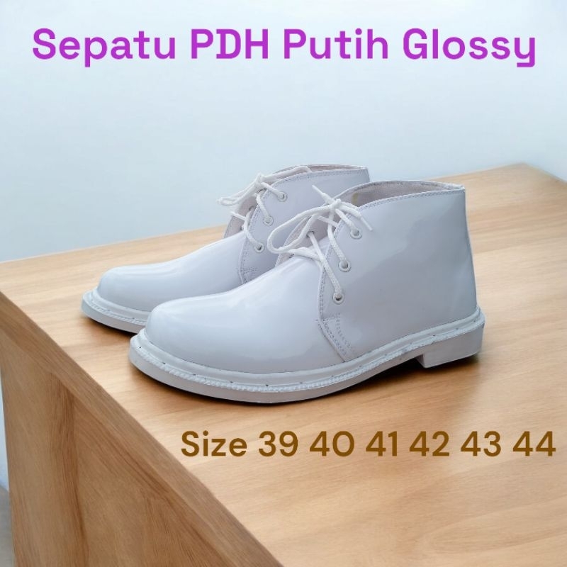 Sepatu PDH Dinas Putih Glossy Bahan Kulit Sintetis Cocok Untuk Paskibraka IPDN
