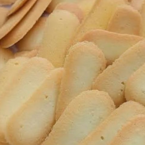 

Kue Lidah Kucing premium, kue kering lidah kucing enak lumer kue kering lebaran
