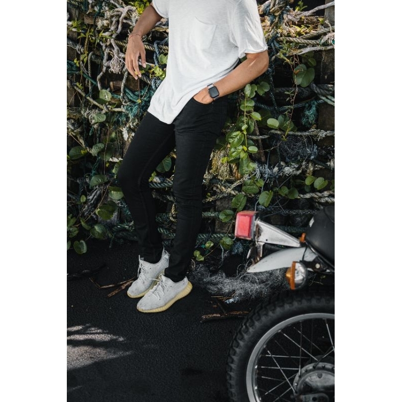 North Denim Celana Jeans Denim Panjang Pria Strech Ripped Patch Cotton - Hitam Polos