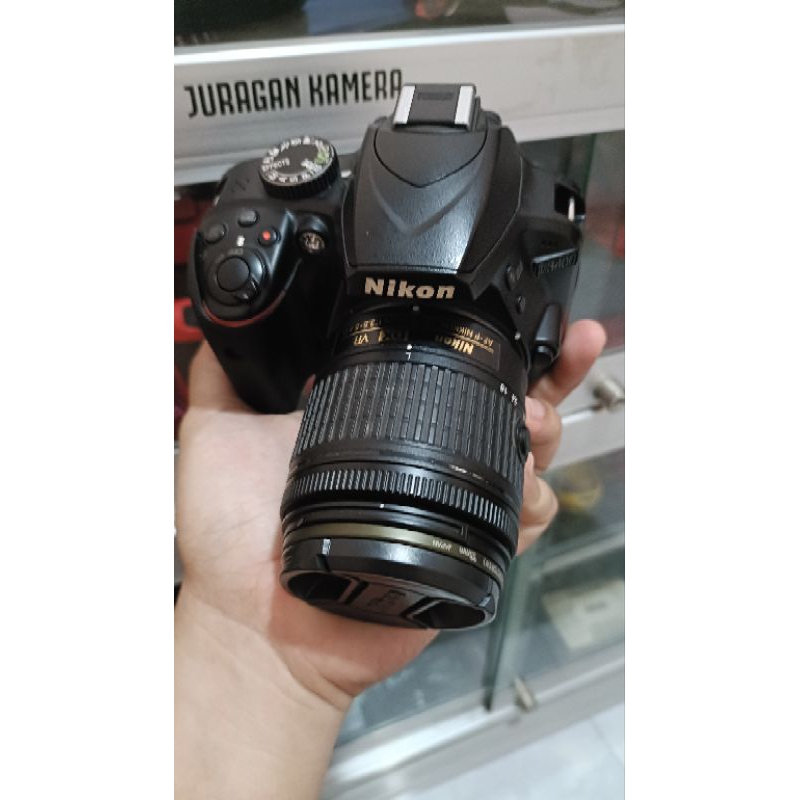 NIKON D3400