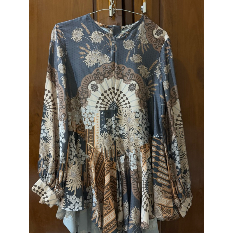 wearing klamby couple