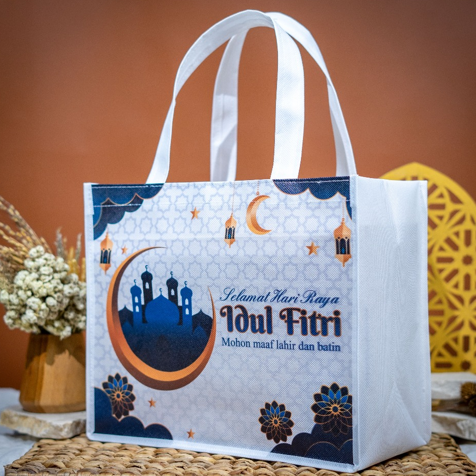 

Tas Parcel Hari Raya Idul Fitri, Hampers Lebaran Ukuran T25 P30 Bahan Premium Ramah Lingkungan