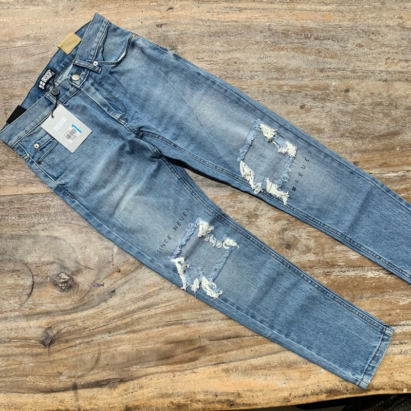 Insight - Celana Panjang Jeans Denim Knee Cut size 6,8