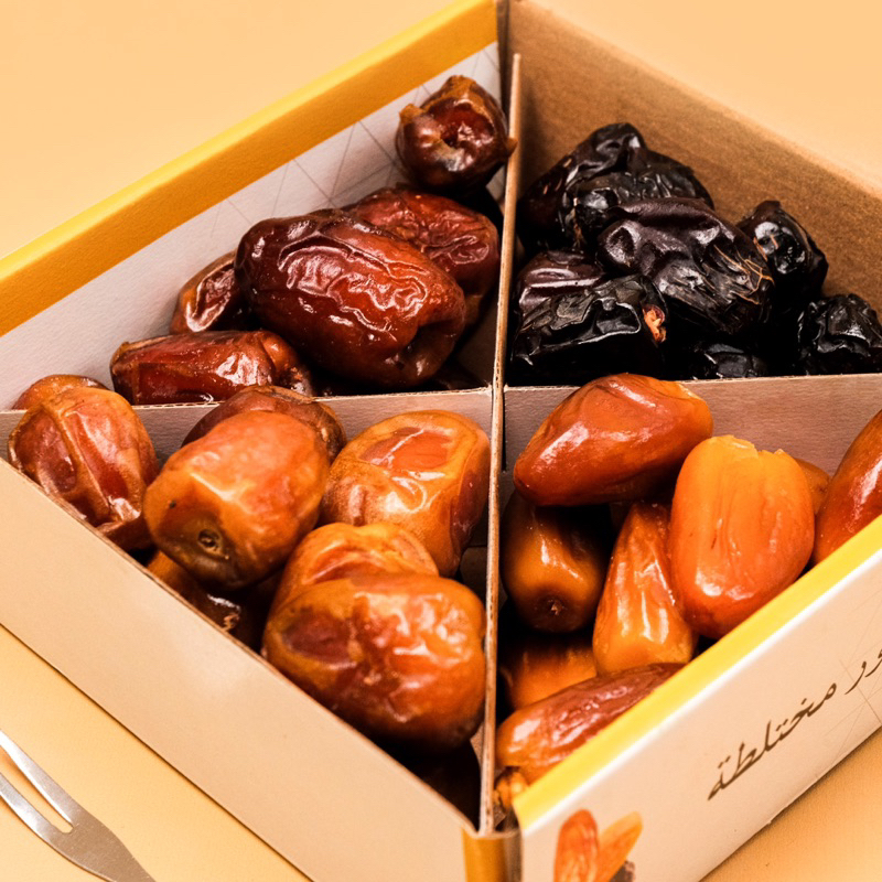 

Kurma Mixed dates / Kurma Sukari / Kurma Ajwa / Kurma mesir / kurma tunisia