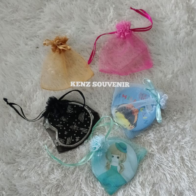 

(50pcs)kantong tile untuk souvenir KACA BULAT, TELUR & PERMEN size9x9cm