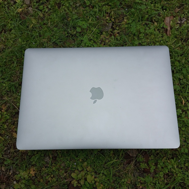 MacBook Pro 15-inch 2017 Dual VGA