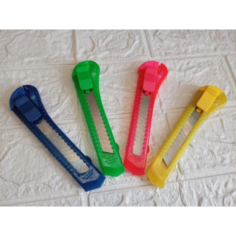 

Cutter besar emery / silet / pisau / knife